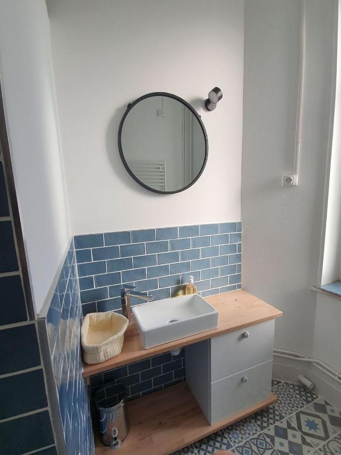 Charmant Appartement Au Coeur De Туль Екстер'єр фото
